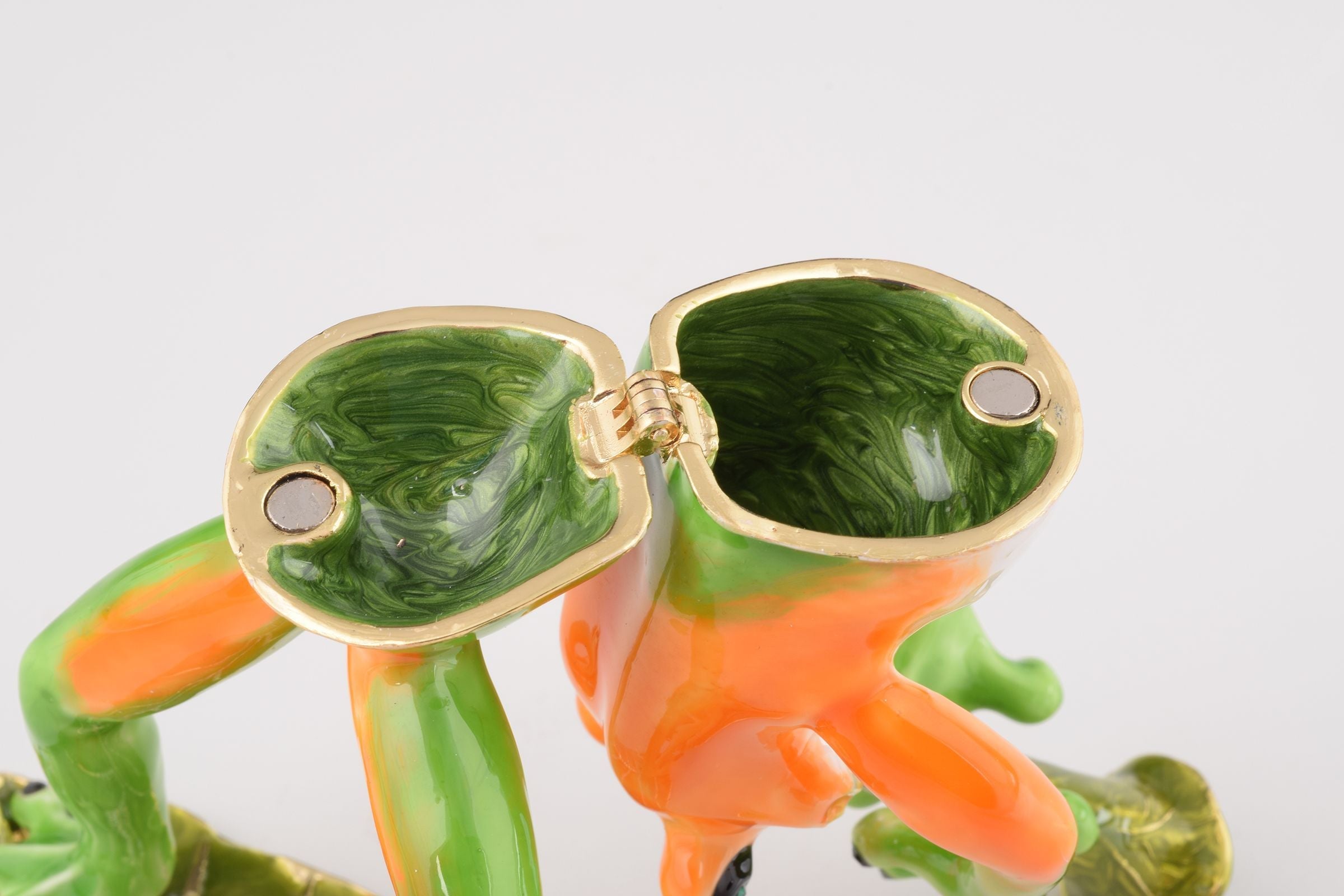 Trumpet Playing Frog-4